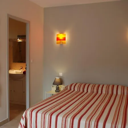 Frühstückspension Au Bon Penequet 4*